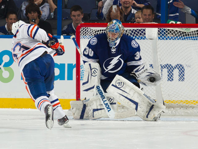 Roloson spectacular in Oilers 3-2 loss to the Bolts