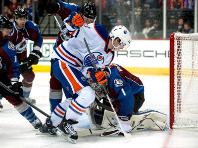 Oilers let one slip away against hard working Avalanche