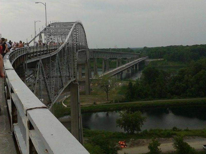 SNAPSHOT - A historic walk on the Cornwall bridge