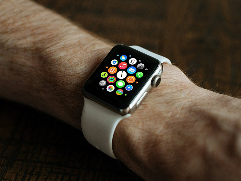 Can you game on an Apple Watch?