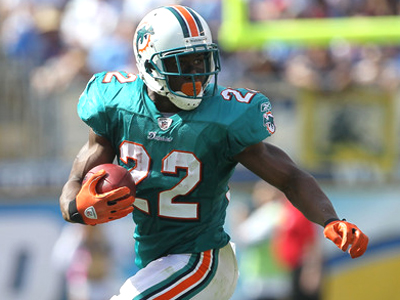 Pigskins Picks - Reggie Bush will lead Miami Dolphins to first win