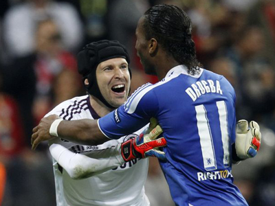 Champions League: Cech and Drogba lead Chelsea to historic  win over Bayern Munich