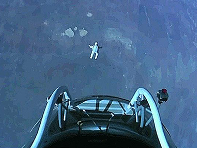 Felix Baumgartner breaks sound barrier during space jump