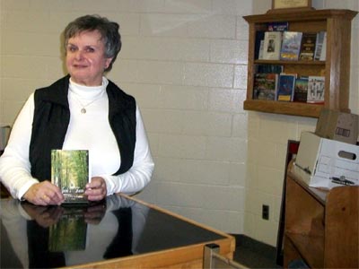 Artist and Author Joan Levy Earle Mann to donate book to CCVS Author’s Shelf