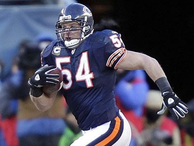 Brian Urlacher Remembers Different Peyton Manning In Super Bowl XLI